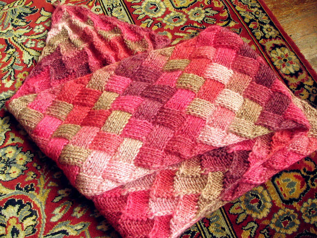 Entrelac knitting