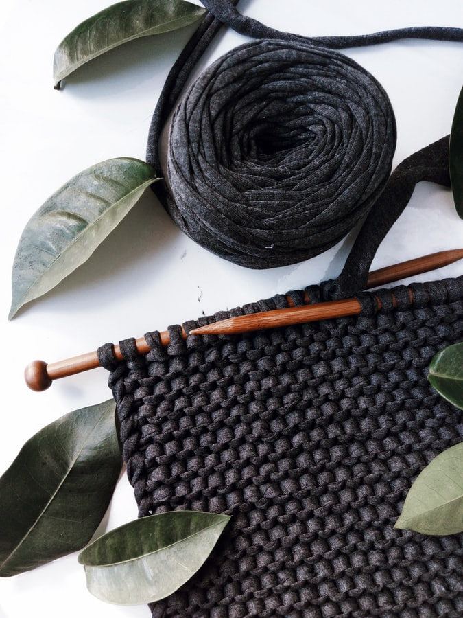 A Beginners Guide To Knitting Needles I What Is The Best Material For Knitting  Needles?