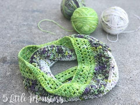 Holiday Gift Knitting & Crochet Pattern Round-Up