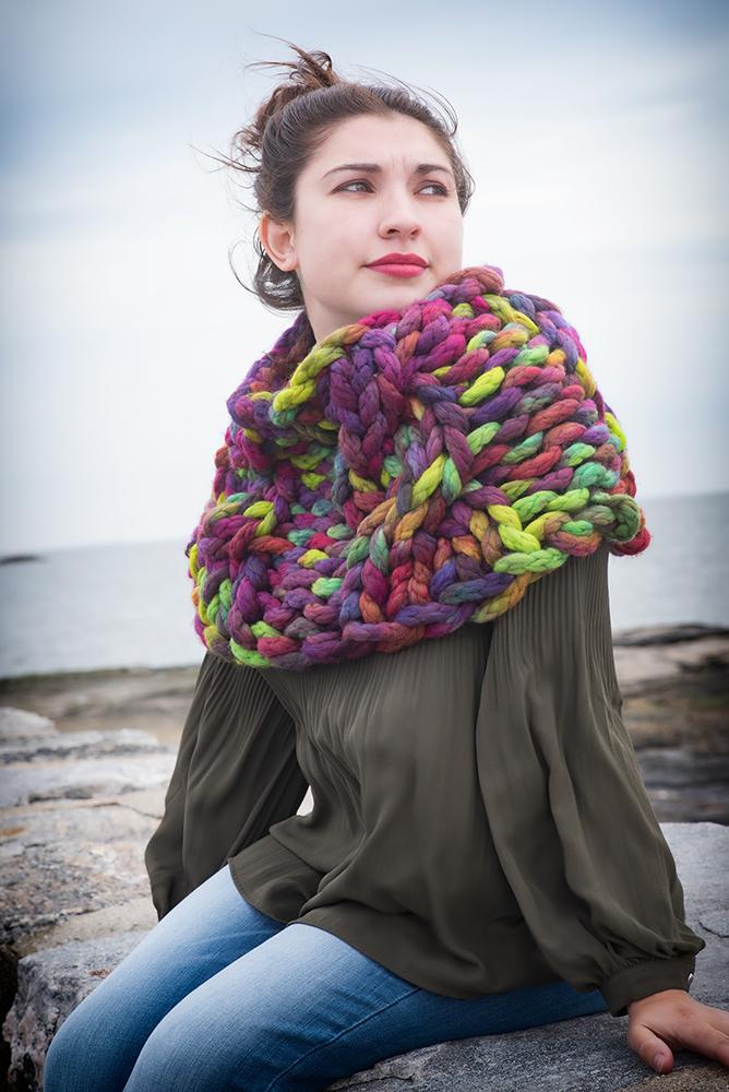 Loom Knitting Afghans: 20 Simple & Snuggly No-Needle Designs for