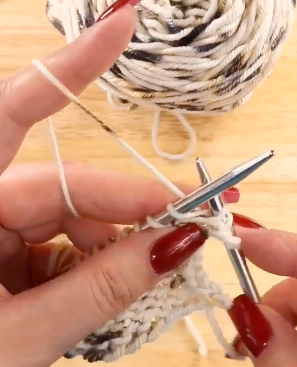 Double Lace Rib Stitch - Knitting Stitch Dictionary 